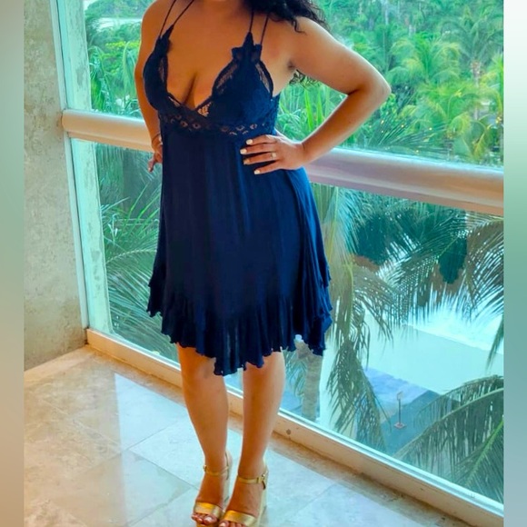 Like new! Free People Adella Slip Dress Blue Size S - Picture 6 of 6